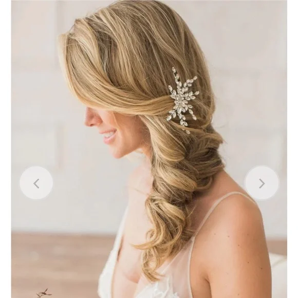 Brides & Hairpins NWT ISADORA CLIP